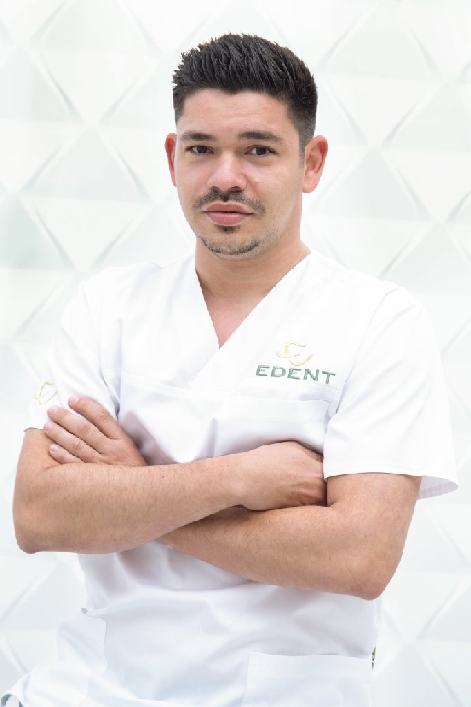 https://edentclinic.ro/wp-content/uploads/2022/04/Dr.-Bogdan-Duta-Medic-stomatolog.jpg